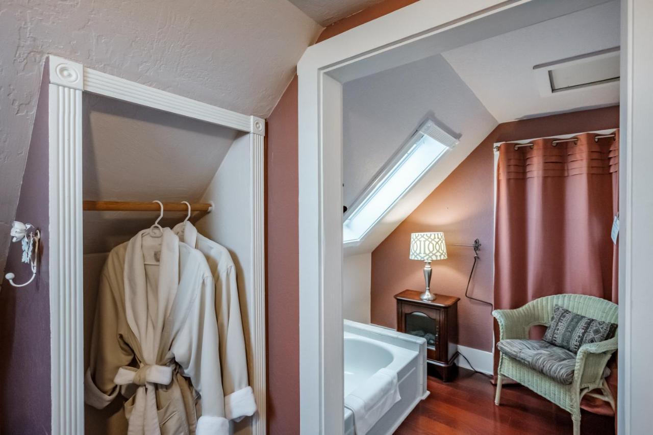Mamere'S Guest House Monmouth المظهر الخارجي الصورة