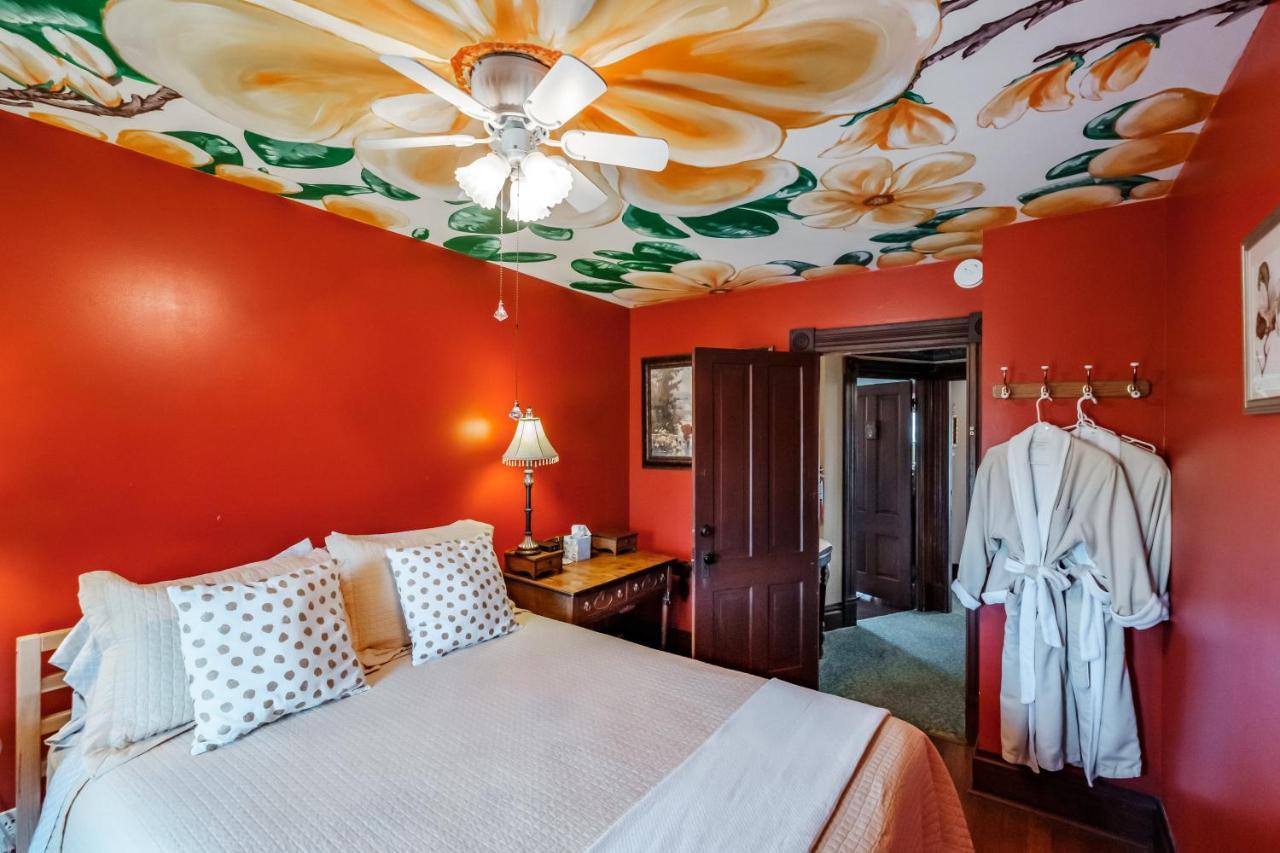 Mamere'S Guest House Monmouth المظهر الخارجي الصورة